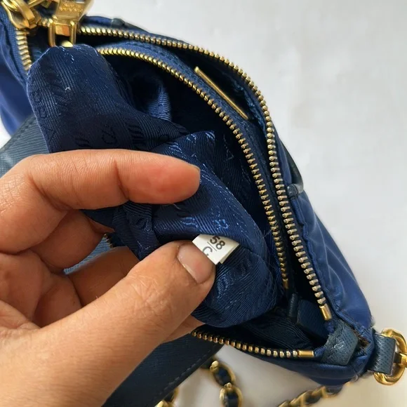 Prada bag - Picture 16 of 16